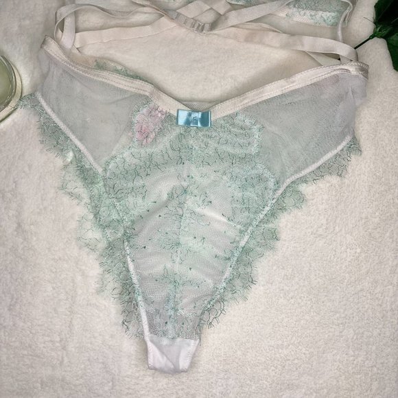 Victoria's Secret White And Light Blue Halter Neck Lace Teddy Lingerie - Picture 6 of 8